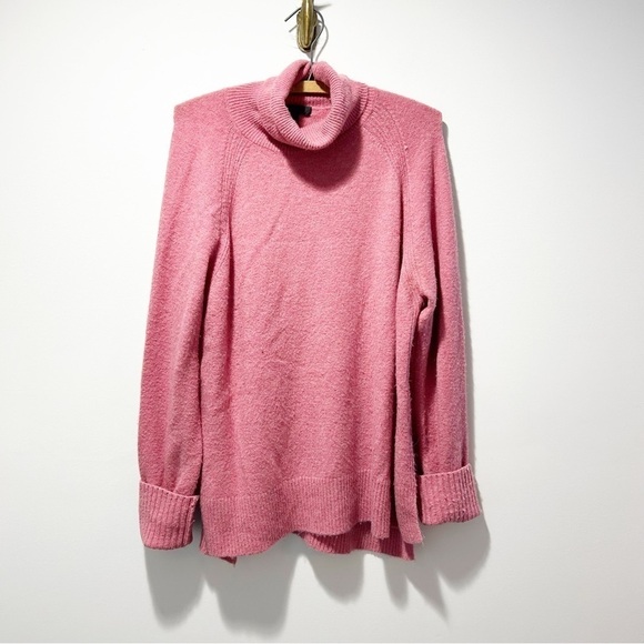 J. Crew Side Slit Supersoft Turtleneck Sweater Size Medium Pink Merino Wool - Picture 5 of 15